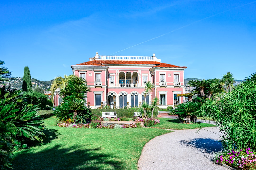 Catalan masía farmhouse wedding venue with gardens